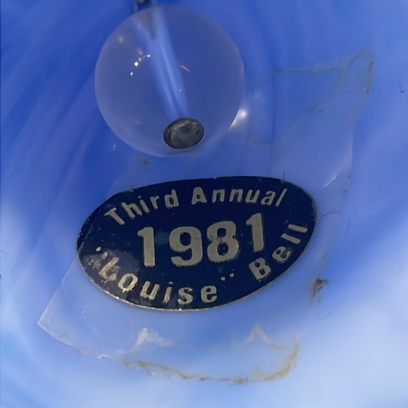 Boyd Blue Slag Glass third annual 1981 Louise Bell 4” - Picture 5 of 5